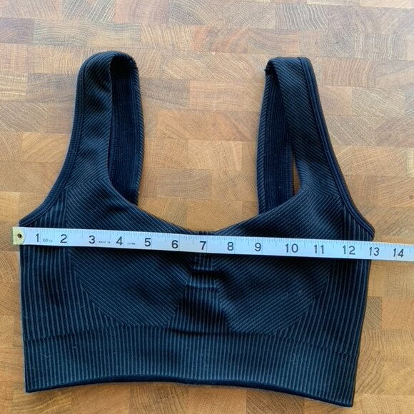 Fabletics Cloud Seamless Strappy Bra - Black M - Picture 4 of 4